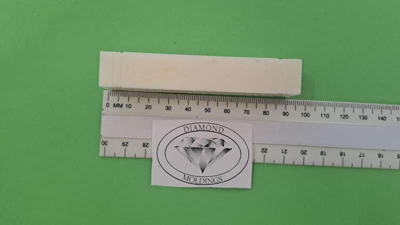 Model Trains N Scale 1 x Container Load - Long Container - 91mm x 16mm x 19mm