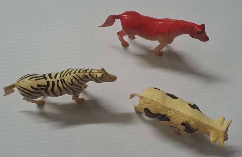 Model Animals - 3 x Animals Figures. (+- 40-60mm high)