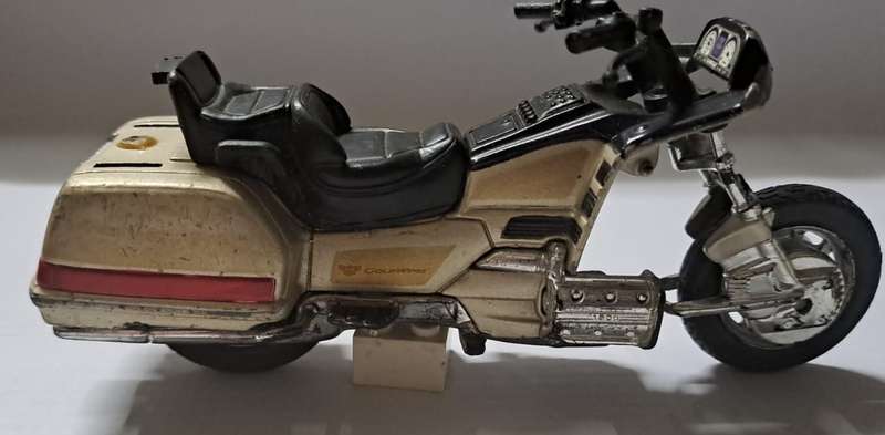Model Motorbike - 1 x Maistro Bike for spares. 125mm x 40mm x 65mm