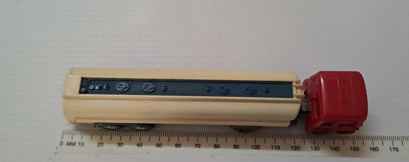 Model Trains 1:87 HO 1 x Wiking - MAN Oil Tanker.