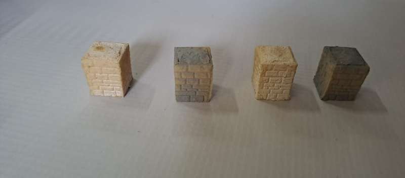 Model Trains HO 4 x Bridge Pillars. (Unpainted)