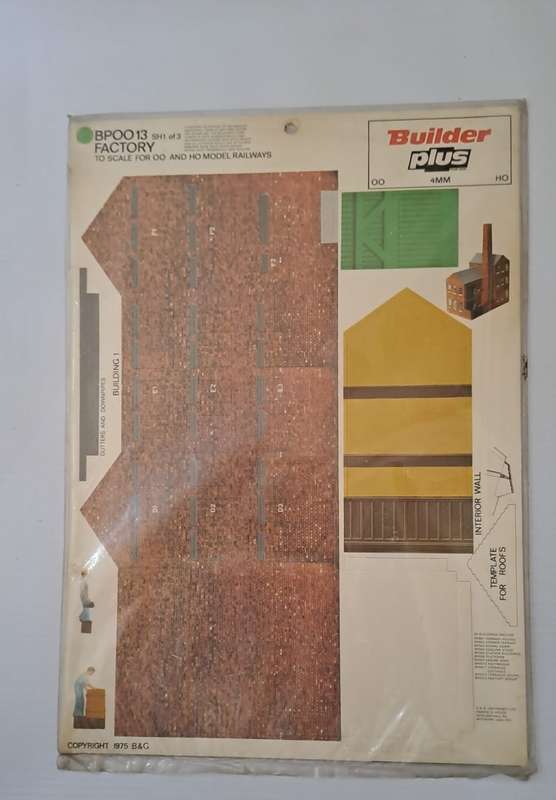 Model Trains 1:87 OO/HO 1 x Factory Building. (Carton)