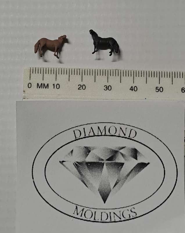 Model Trains N-Scale - Animals - Horses (x2)