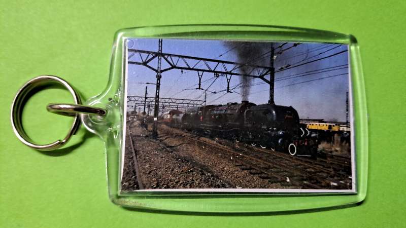 Trains Keyrings - Rhodesia Garratt - 70mm x 50mm x 4mm