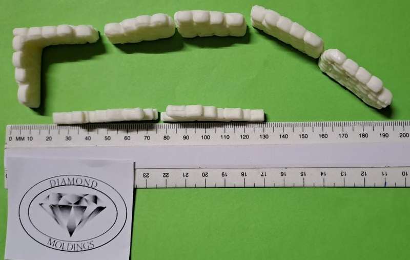 Model Trains HO - Walls - Sand Bags (x7) - + - 230mm in total.