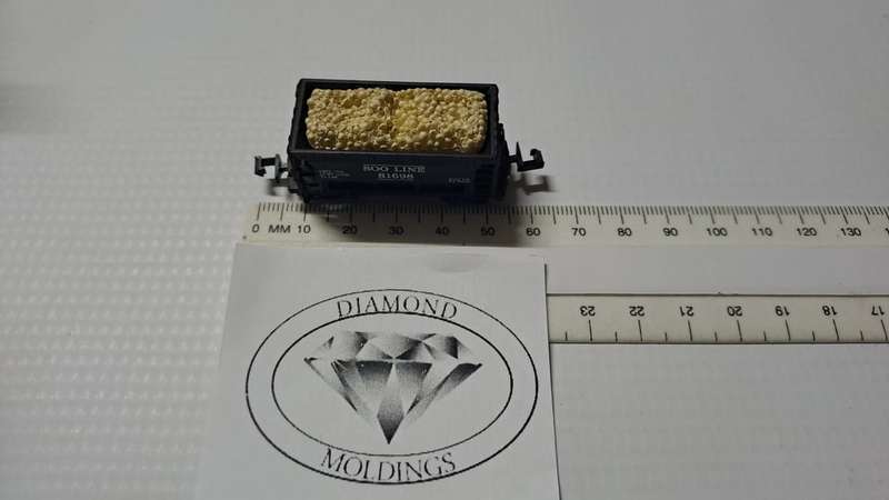 Model Trains N-Scale - 1 x Minerals - Sand & Stone 2 - 35mm x 17mm x 7mm