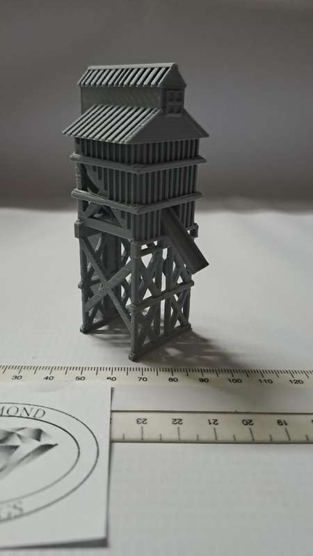 Model Trains N-Scale - 1 x Coal Tower (kit) - 57mm x 55mm x 95mm