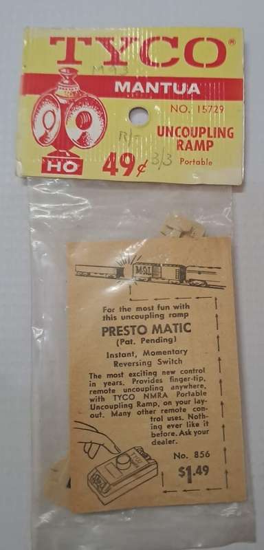 Model Trains HO-Scale 1 x Tyco Mantua Uncoupling Ramp. (portable)
