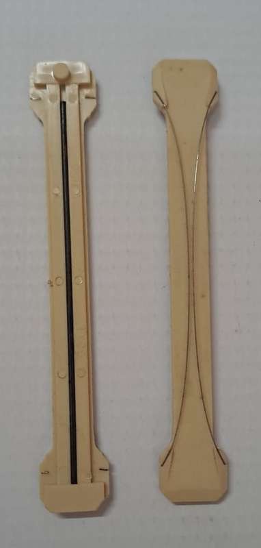 Model Trains HO-Scale 1 x Tyco Mantua Uncoupling Ramp. (portable)