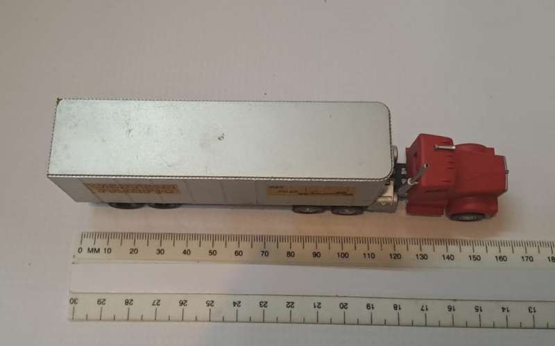 Model Trains/Trucks HO 1 x Walthers Western Pacific Containers & Truck.
