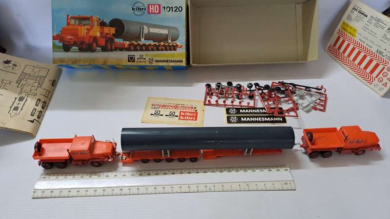 Model Trains/Track HO 1 x Kibri Faun Mannesmann Abnormal Pipe Load Truck.  + One extra horse.