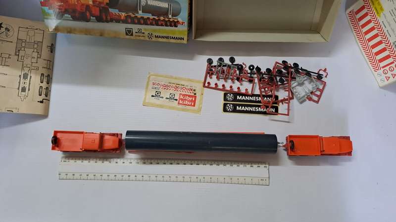 Model Trains/Track HO 1 x Kibri Faun Mannesmann Abnormal Pipe Load Truck.  + One extra horse.