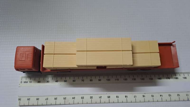 Model Trains/Track HO 1 x Kibri Mercedes-Benz Abnormal long 5 x loss wood loads.