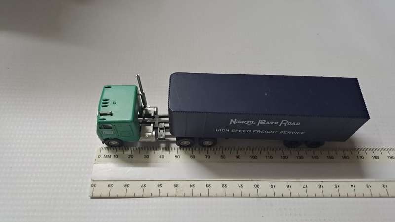 Model Trains/Track HO 1 x Walthers Nickel Plate Road Container Truck.