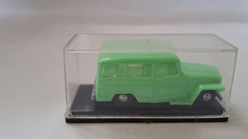 Model Trains/Car 1/88 Scale 1 x Jeep Wagon.