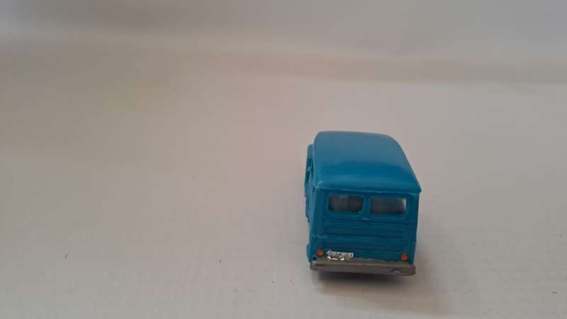 Model Trains/Car 1/88 Scale 1 x Jeep Wagon.