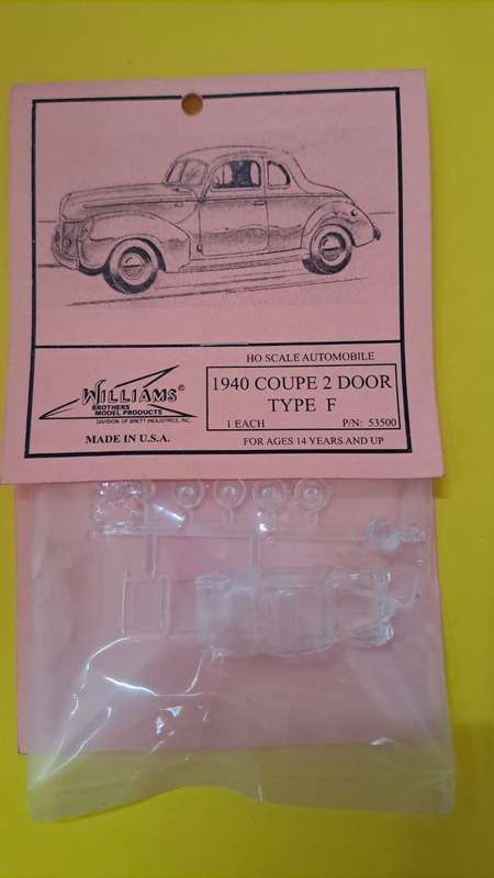 Model Trains/Car 1/87 Scale 1 x 1940 Coupe 2 Door Type F kit.