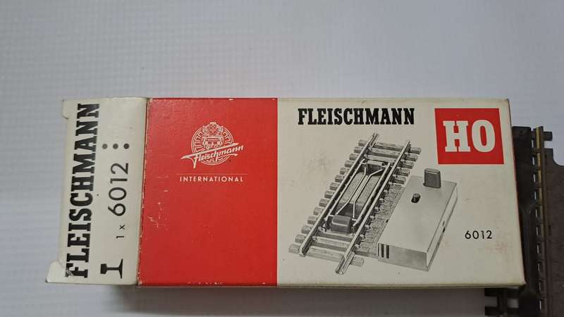 Model Trains HO Fleischmann 1 x Signal.  Boxed.