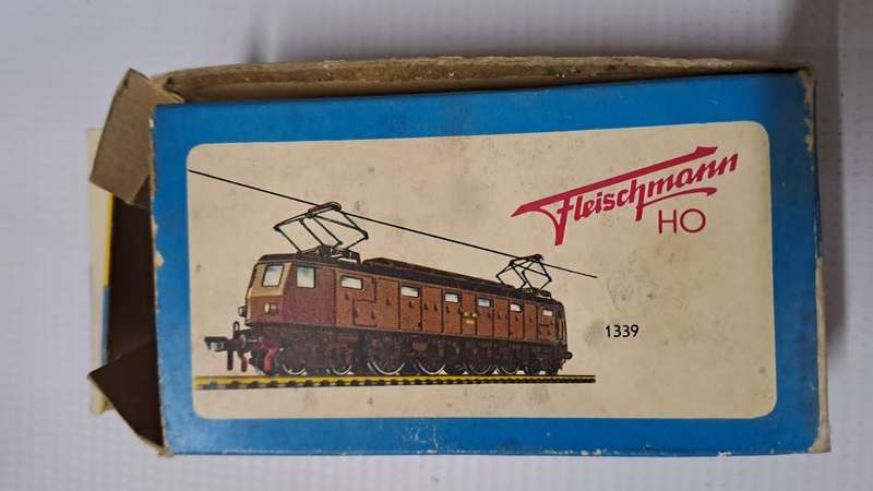 Model Trains HO Fleischmann 1 x Signal.  Boxed.