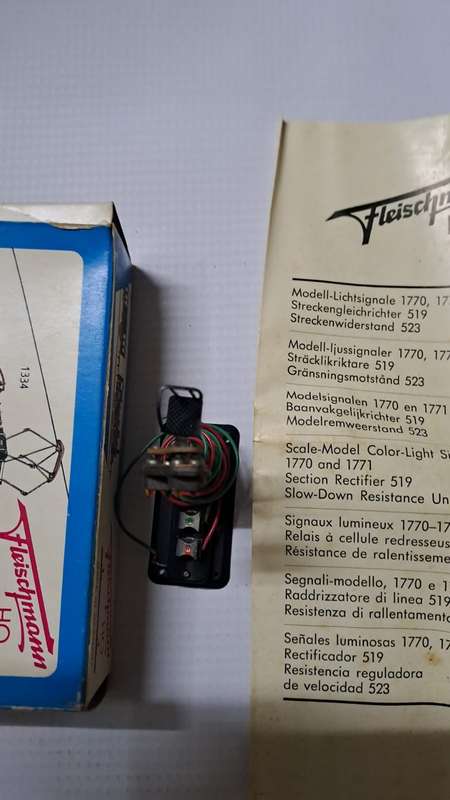 Model Trains HO Fleischmann 1 x Signal.  Boxed. Working