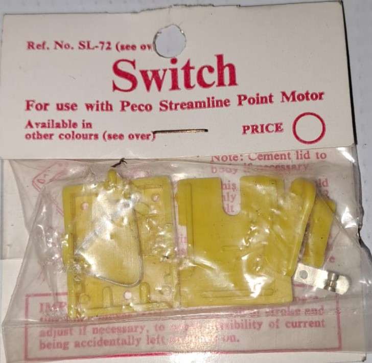Model Trains HO 1 x Peco Switch.