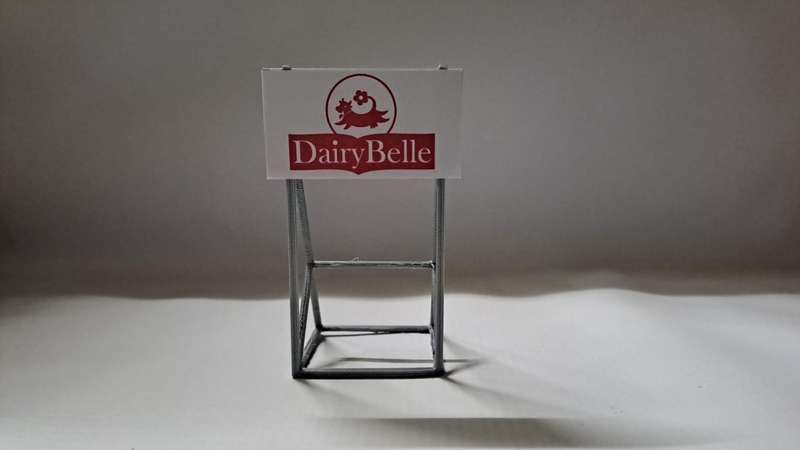 Model Trains HO 1 x Billboard 1960 + Dairy Belle (Red) - 50mm x 41mm x 82mm