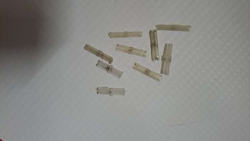 Model Trains 1:87 HO 9 x Fishplates Plastic.