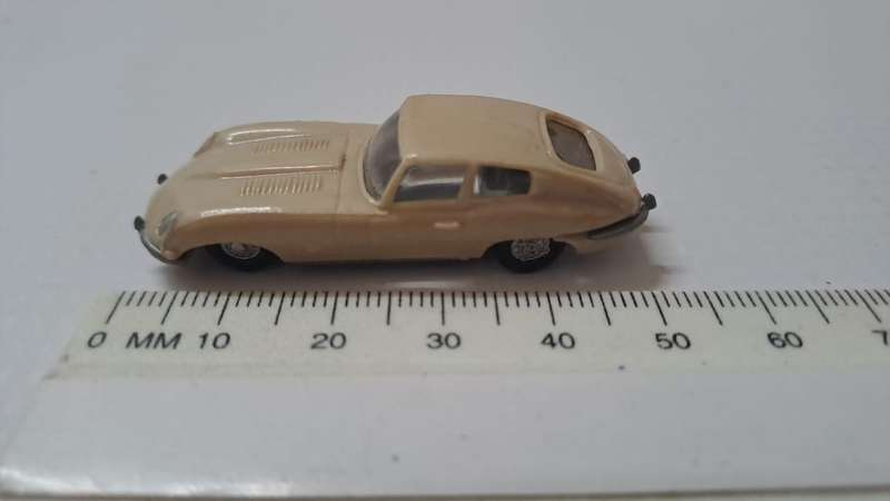 Model Trains/Cars HO 1 x Jaguar-E.