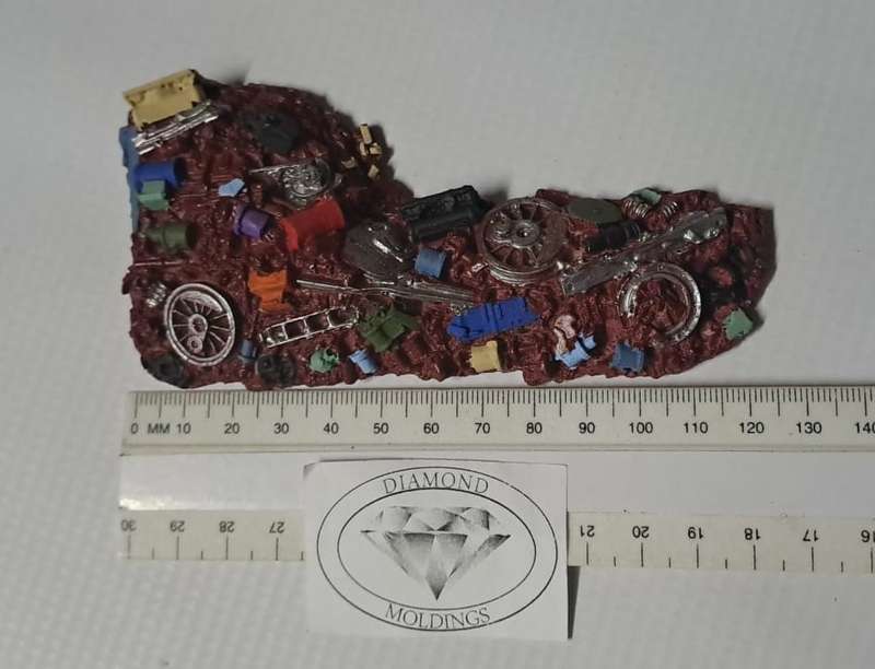 Model Trains H0 1/87 - Scale - Scrap yard - Yard Long - 7mm x 43mm x 12mm