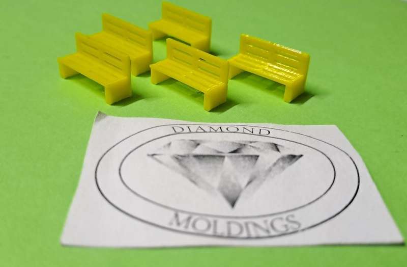 Model Trains 1:87 HO - Station/Park Benches - Yellow (5 pack)
