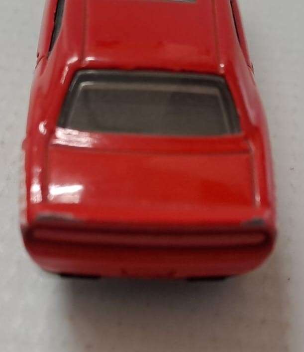 Hot wheels Diecast Model Car Dodge Challenger SRT8 `Mattel` 1/64 scale.