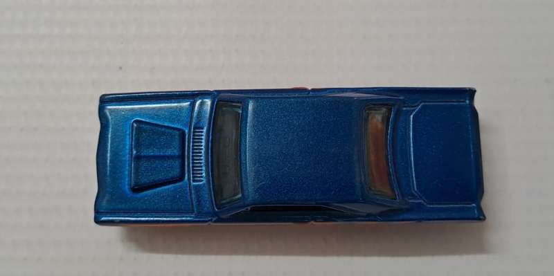 Hot wheels Diecast Model Car 1968 Dodge Dart 2010 `Mattel` 1/64 scale.