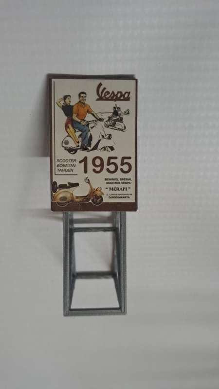Model Trains HO 1 x Billboard 1955 + Vespa - 30mm x 41mm x 82mm