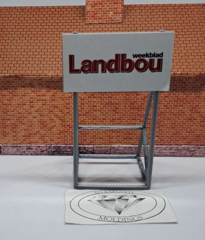 Model Trains HO 1 x Billboard 1970 + Landbou Weekblad - 50mm x 41mm x 82mm