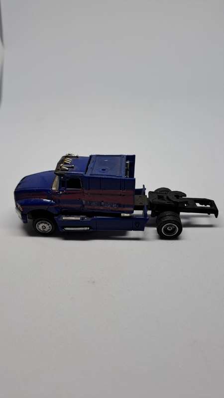 Model Trains H0-Scale 2 x Scrap trucks. See pics. (Plastic)