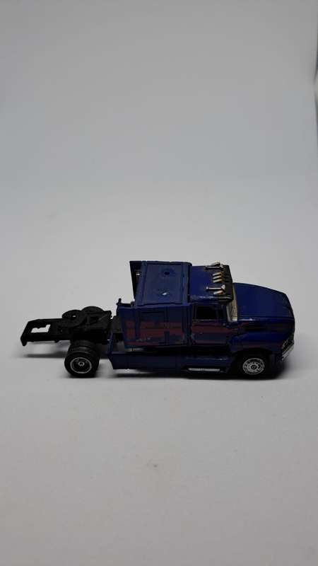 Model Trains H0-Scale 2 x Scrap trucks. See pics. (Plastic)