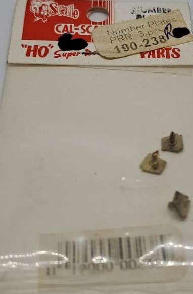 Model Trains H0-Scale 1 x Bag with 3 Number Plates Pices. (Cast metal)