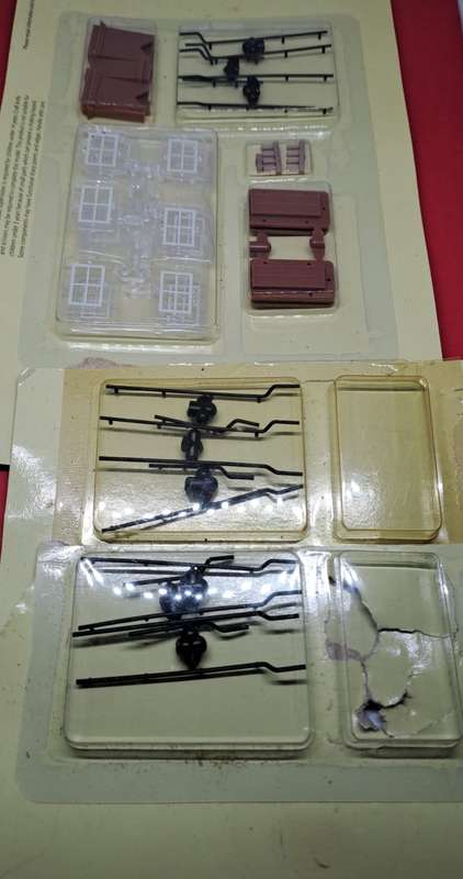Model Trains HO/OO Scale 1 x Pack with Hachette partworks model train layout parts.