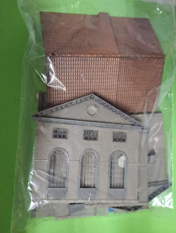 Model Trains HO Scale 1 x Building. Not build. See pics.