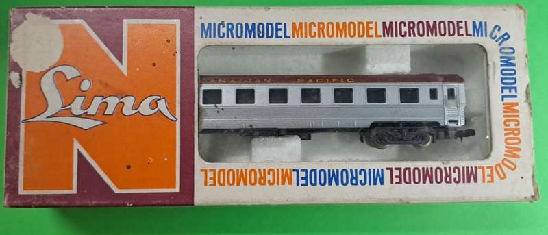 Model Trains N Scale 1 x Lima Passengers Wagon. In box.