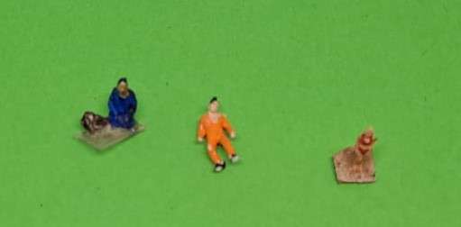 Model Trains N Scale 1 x Pack of 3 Figures.