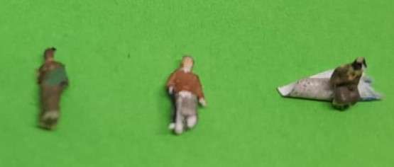 Model Trains N-Scale 1 x Pack of 3 Figures.