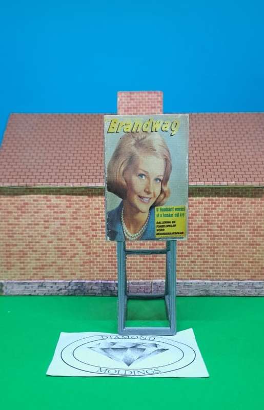 Model Trains HO 1 x Billboard 1970 + Brandwag - 30mm x 41mm x 82mm