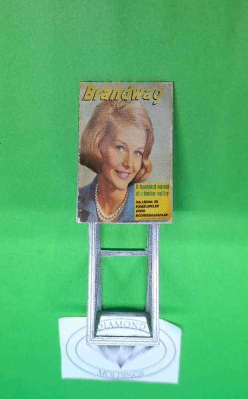 Model Trains HO 1 x Billboard 1970 + Brandwag - 30mm x 41mm x 82mm