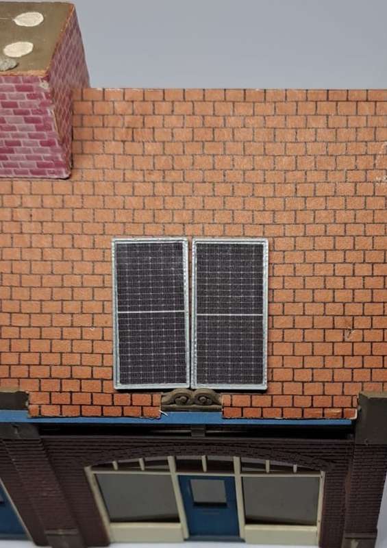 Model Trains 1:87 HO - Solar Panels Black (x2) - 25mm x 13mm x 1mm