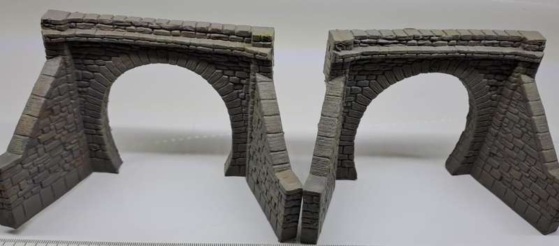 Model Trains HO-Scale 2 x Plastic single tunnel entrances. See pics. 145 x 90mm