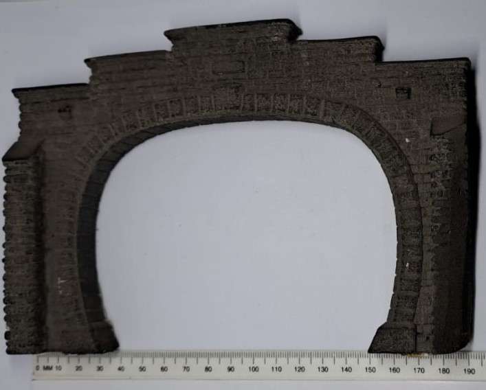 Model Trains HO-Scale 1 x Foam double tunnel entrances. See pics. 188 x 130mm