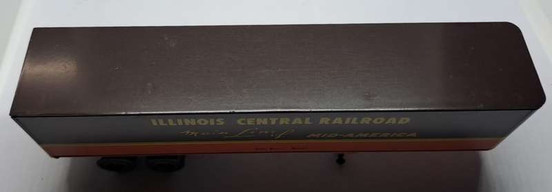 Model Trains/Track HO 1 x Illinois Sentral Railroad Trailor.