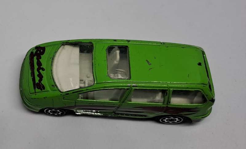 Model Trains/Track Die Cast 1/64 Scale 1 x Modern.