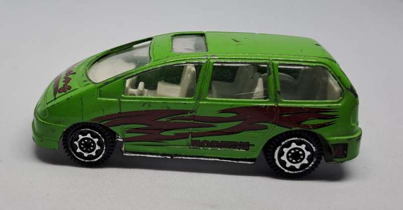 Model Trains/Track Die Cast 1/64 Scale 1 x Modern.